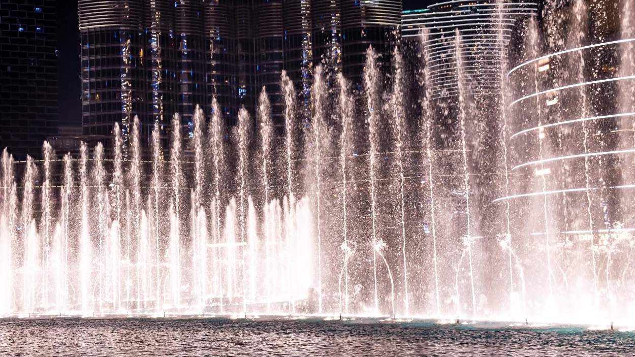 آب‌نمای دبی